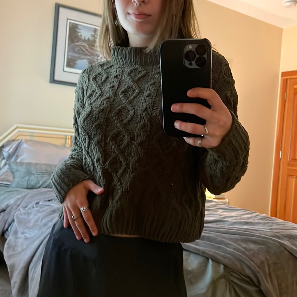 Army Green Soft Sweater (small)